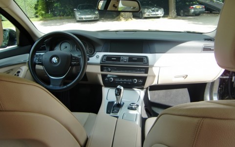 BMW Serie 5 Touring (F11) Luxe 530da Boite robotisée à 8 rapports