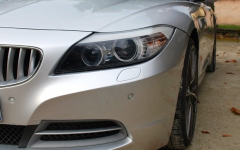 BMW Z4 (E89) SDRIVE 3.5i 306 cv Luxe Phares Xénon avec feux de jour à diodes LED