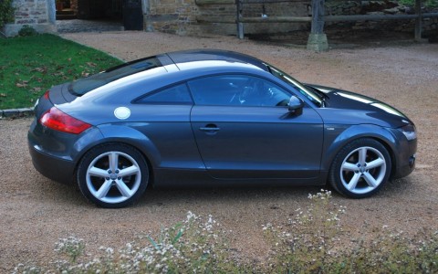 Audi TT 2.0 TFSI 200cv S Line Pack TTS Couleur extérieure : Gris Daytona