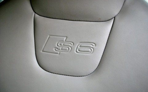 Audi S6 5.2 V10 435 Quattro Tiptronic Sellerie Cuir Nappa fin estampillé S6