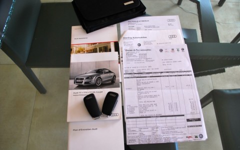 Audi TT 1.8 TFSI 160 S-Line Carnet et factures d'entretien disponibles.