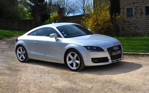 Audi TT 2.0 TDI 170 Quattro S-Line Vous habitez loin de Lyon ? Nous venons vous chercher à la gare ou à l'aéroport.