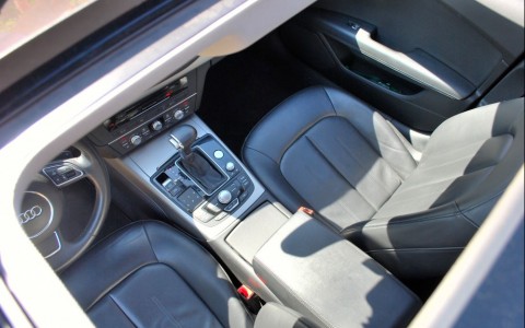 Audi A7 3.0 TDI V6 245 S-Tronic Quattro Toit ouvrant coulissant électrique en verre.