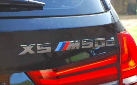 BMW X5 (F85) M50D 381 cv 