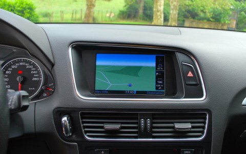Audi Q5 2.0 TDI 170cv Quattro  Système de Navigation Europe.