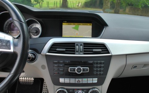 Mercedes C250 Avantgarde 7G-Tronic Système de navigation Europe