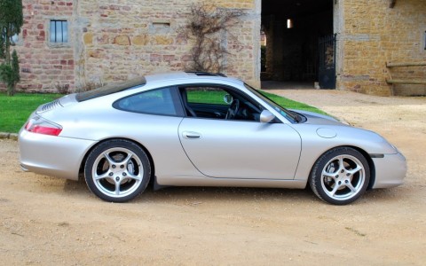 Porsche 996 Carrera 4 3.6 320 cv 