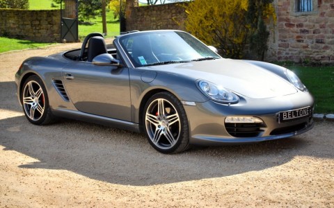 Porsche Boxster S 3.4 310cv PDK Vous habitez loin de Lyon ? Nous venons vous chercher à la gare ou à l'aéroport.