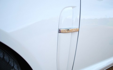 Jaguar XF 5.0 V8 385cv Luxe Premium 