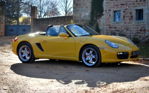 Porsche Boxster 987 3.2 S 280cv Vous habitez loin de Lyon ? Nous venons vous chercher à la gare et à l'aéroport.