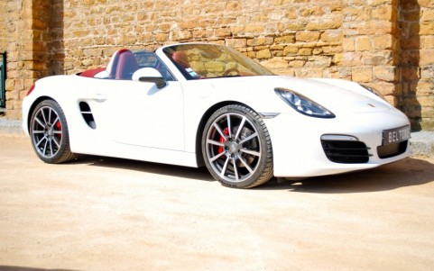 Porsche Boxster S 3.4 315cv PDK Vous habitez loin de Lyon ? Nous venons vous chercher à la gare ou à l'aéroport.