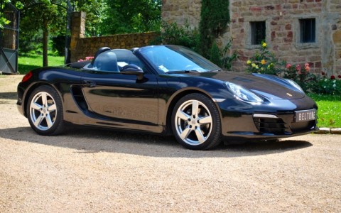 Porsche Boxster 981 2.7 265cv PDK Vous habitez loin de Lyon ? Nous venons vous chercher à la gare ou à l'aéroport.