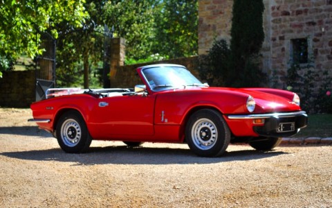 Triumph Spitfire MK IV 1.3 63cv Vous habitez loin de Lyon ? Nous venons vous chercher à la gare ou à l'aéroport.