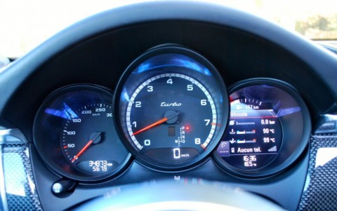 Porsche Macan Turbo Pack Performance 