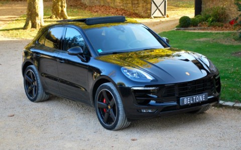 Porsche Macan Turbo Pack Performance 