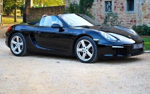 Porsche Boxster 981 2.7 265cv PDK Vous habitez loin de Lyon ? Nous venons vous chercher à la gare ou à l'aéroport.