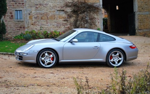 Porsche 997 Carrera 4S 3.8 355cv LM7Z : Peinture métallisée teinte spéciale Argent GT