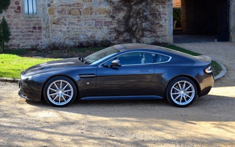 Aston Martin V12 Vantage S coupé  