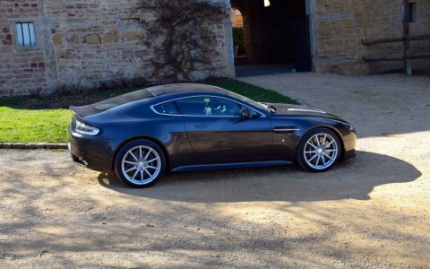 Aston Martin V12 Vantage S coupé  