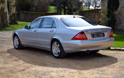 Mercedes S600 5.5 V12 500cv Teinte Argent Adamantin métallisée (744U)