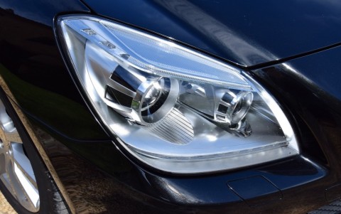 Mercedes SLK 200 BlueEfficiency 184cv Lave-phares