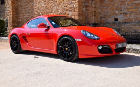 Porsche Cayman S PDK Vous habitez loin de Lyon ? Nous venons vous chercher à la gare ou à l'aéroport.