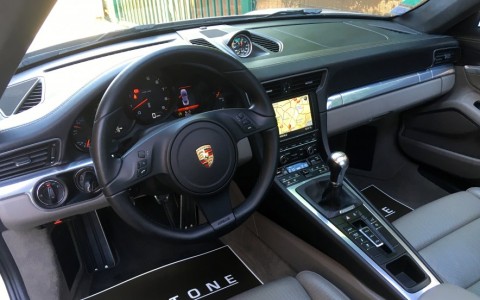 Porsche 991 Carrera BVM7 844 : Volant multifonction en cuir lisse