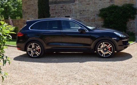 Porsche Cayenne Turbo 4.8 V8 500cv 