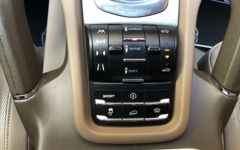 Porsche Cayenne Turbo 4.8 V8 500cv 